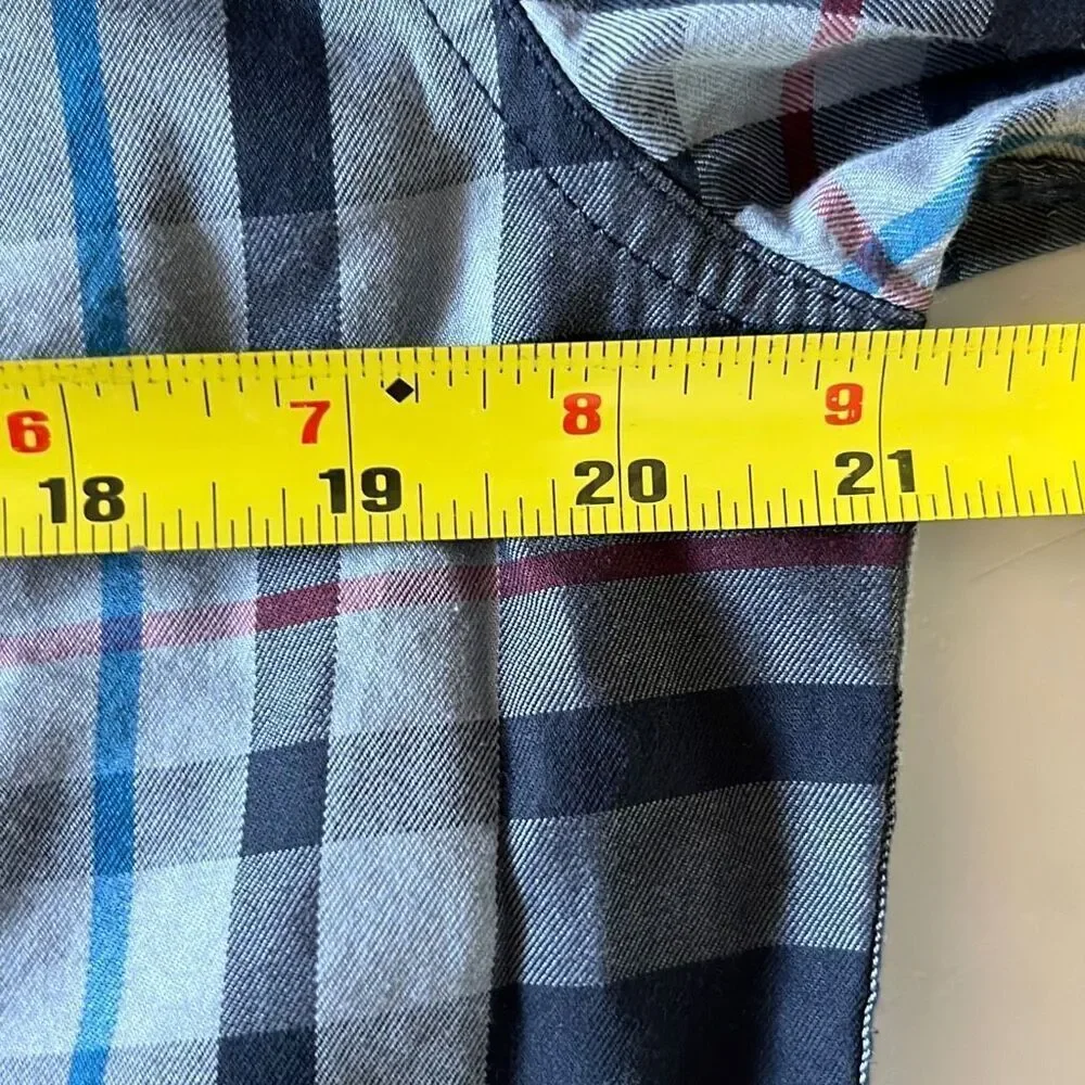 The North Face Plaid Double Pocket Button Up Shirt Sz. M